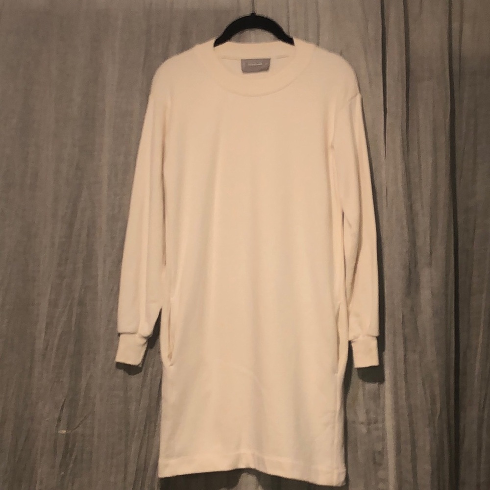 Everlane Cream Sweatshirt dress with pockets